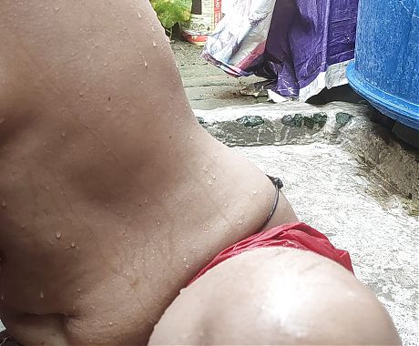 Who wants to see indian wife pussy on by batthing